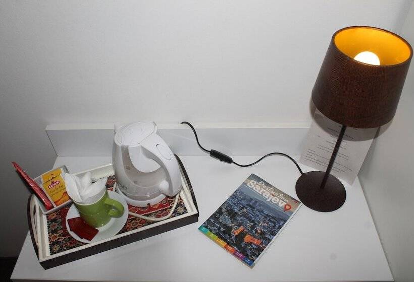 اتاق استاندارد یک نفره, Sokak