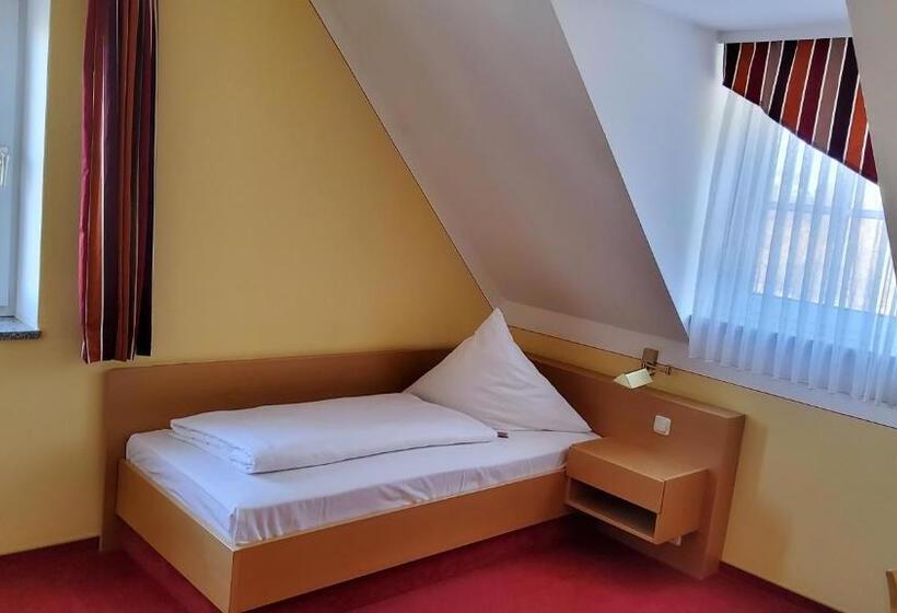 スタンダードシングルルーム, Café 3 Kronen