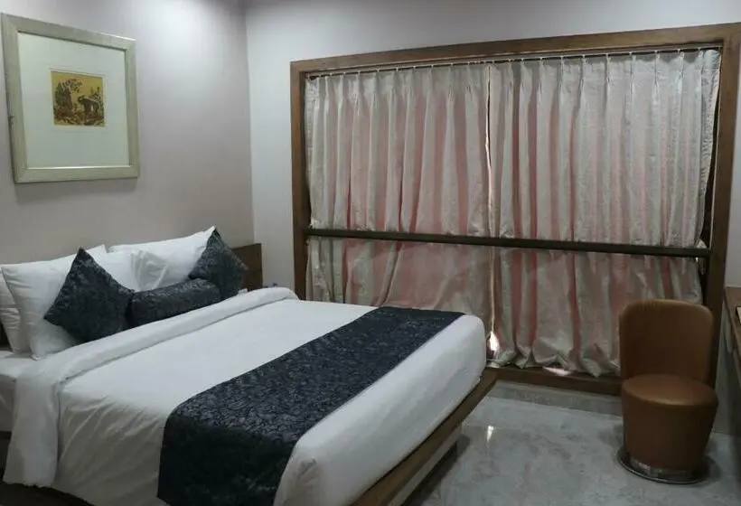 デラックスルーム, Nest Beacon Resort Daman