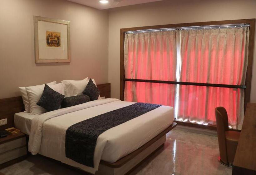 スイート, Nest Beacon Resort Daman