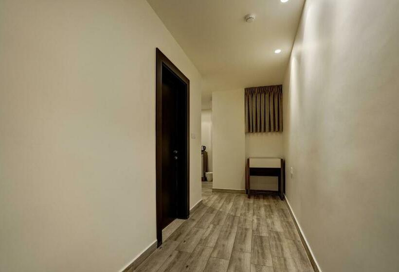 اتاق اکونومی, Luciana Hotel By Bratus