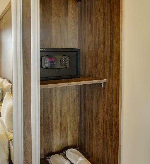 اتاق اکونومی, Luciana Hotel By Bratus