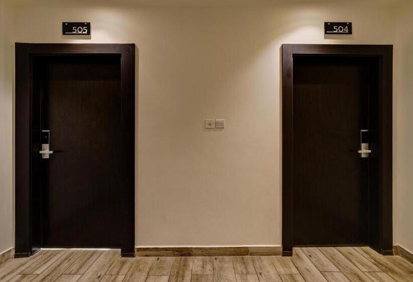 سوییت خانوادگی, Luciana Hotel By Bratus