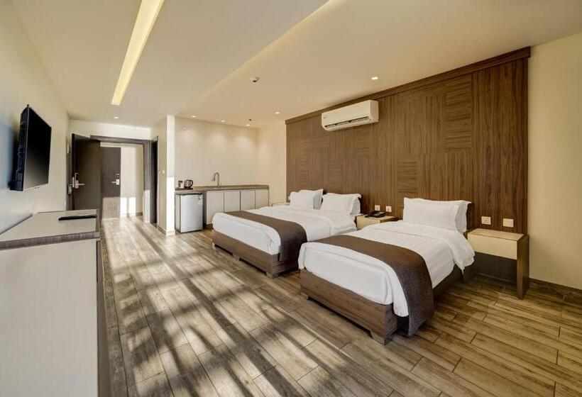 سوییت خانوادگی, Luciana Hotel By Bratus