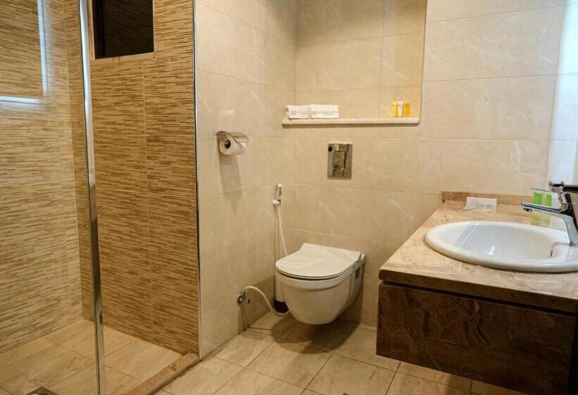 اتاق خانوادگی با چشم‌انداز دریا, Luciana Hotel By Bratus