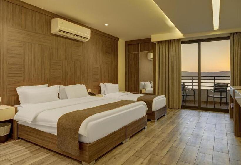 اتاق خانوادگی با چشم‌انداز دریا, Luciana Hotel By Bratus