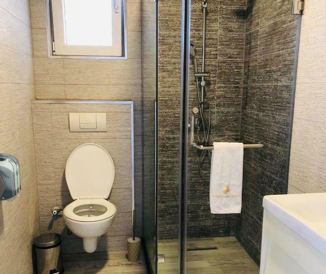 اتاق اکونومی, Magra Austria Hotel & Restaurant Prishtine