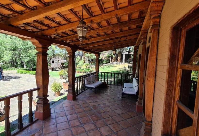 غرفة قياسية رباعية مطلة على الحديقة, Quinta Tere Hotel & Gallery