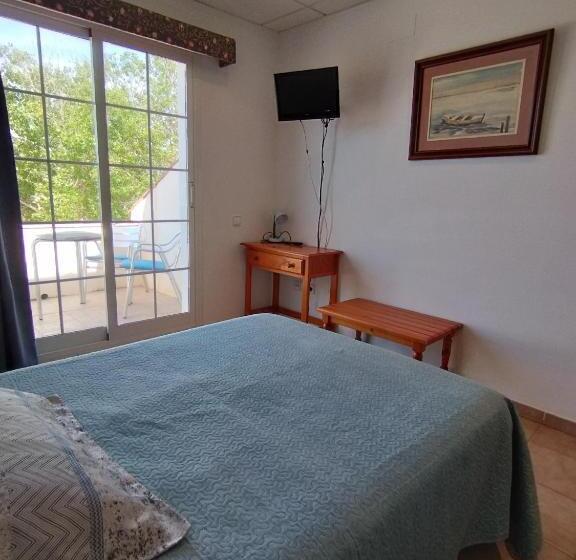 Номер Стандарт с Балконом, Hostal Restaurant Paca