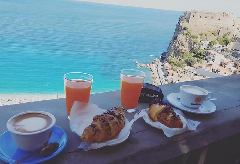 غرفة ديلوكس سرير كينج, Scilla Guest House