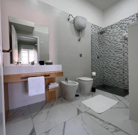 اتاق لوکس, Pompeii S Treasures