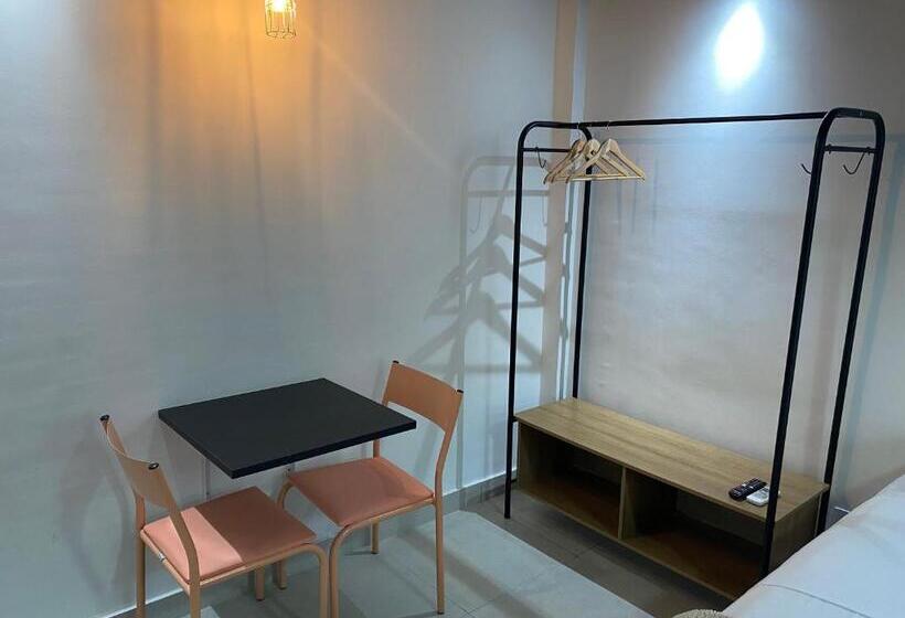 침실 1개 발코니 아파트, Ház