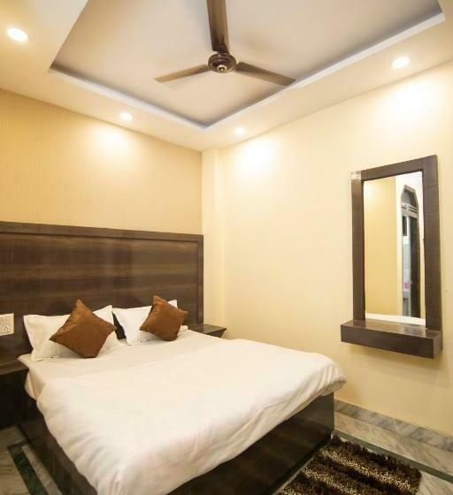 Deluxe Room, Siddharth A Boutique Guest House