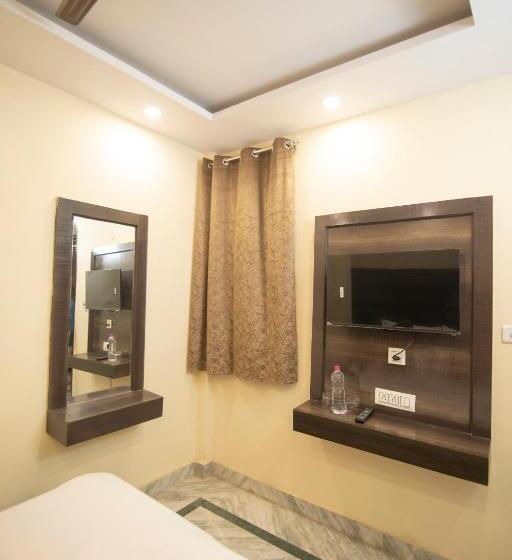 Deluxe Room, Siddharth A Boutique Guest House