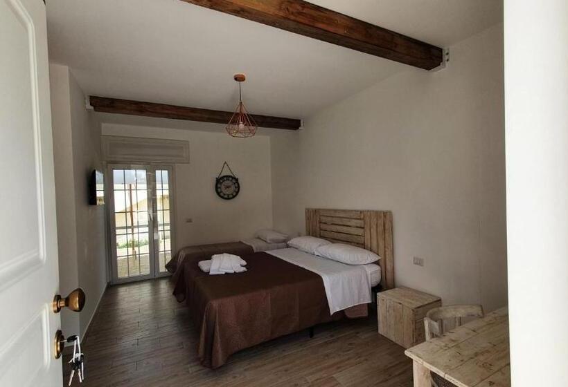 غرفة قياسية مزوَّدة بشُرفة, La Resilienza