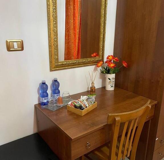 Номер Стандарт, Giorgia House