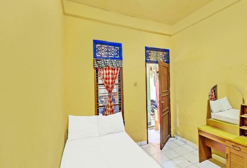 חדר סטנדרט עם מיטת קינג, Oyo 91235 Pondok Damu