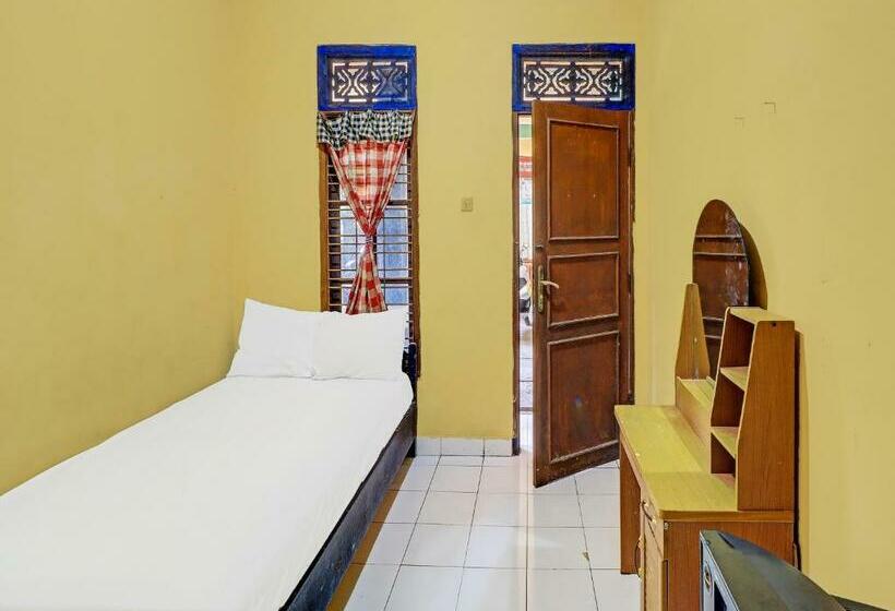 חדר סטנדרט עם מיטת קינג, Oyo 91235 Pondok Damu