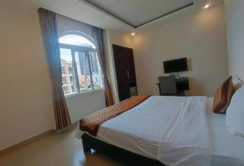 اتاق لوکس با چشم‌انداز دریا, Hương Trà Hotel Apartment
