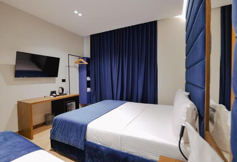 Трехместный Номер Стандарт с Балконом, Duka S