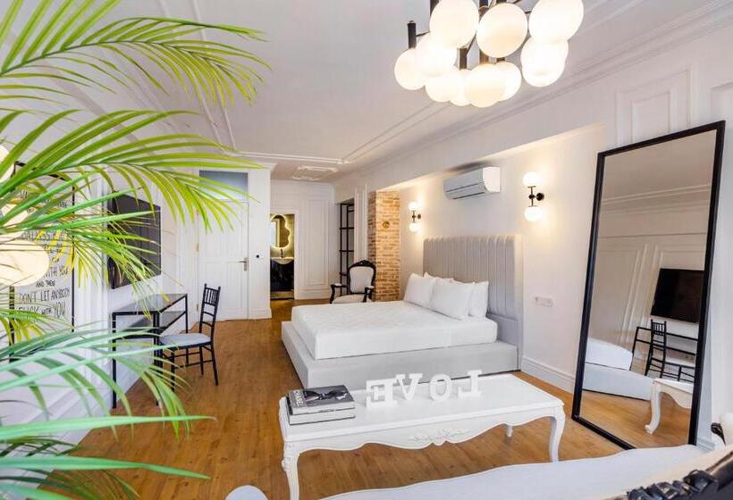 اتاق لوکس, Palmenhaus Antalya