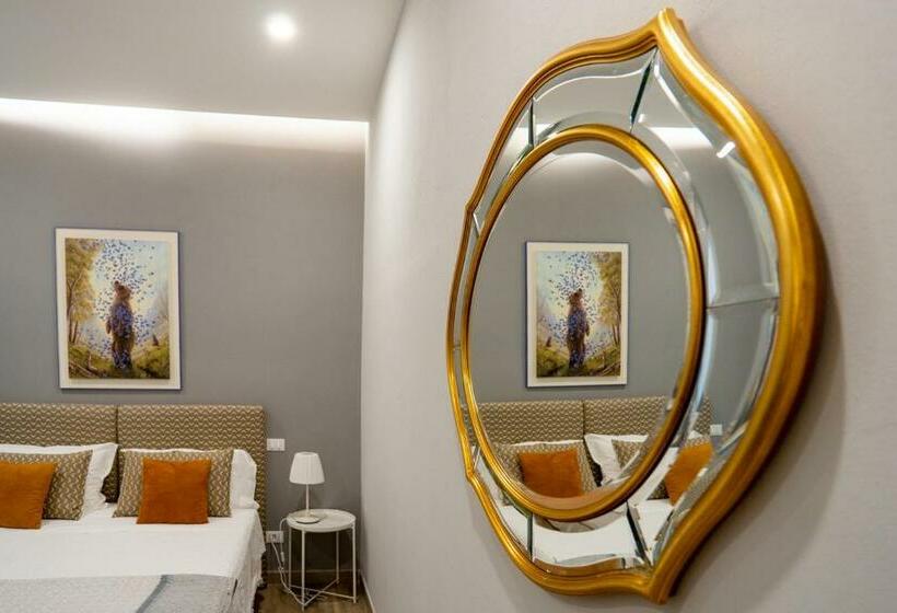 اتاق لوکس با بالکن, Covo Di Levante