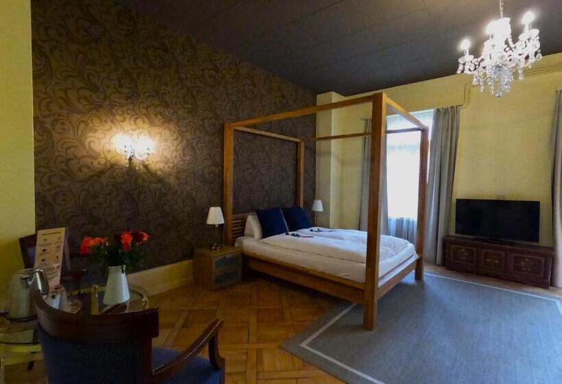 סוויטה נוף לגינה, Alpenrose Hotel And Gardens