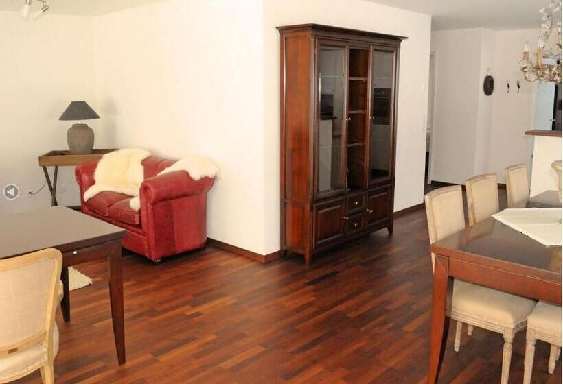 דירת שלושה חדרים, Belle Epoque Hotel Victoria & Apartments