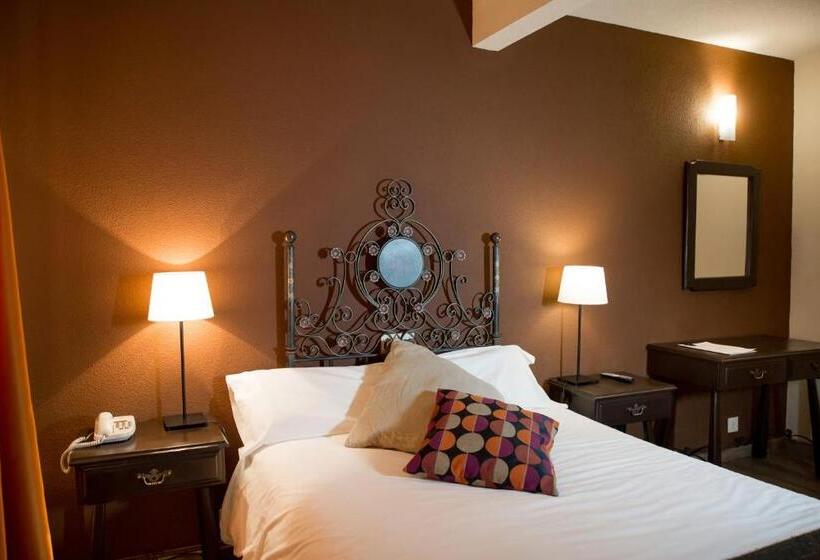 اتاق استاندارد یک نفره, Venta Magullo