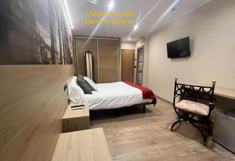 اتاق اجرایی, Venta Magullo