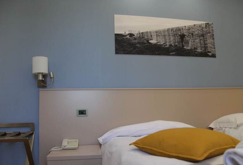 Номер Стандарт Трехместный, Albergo Da Benedetta