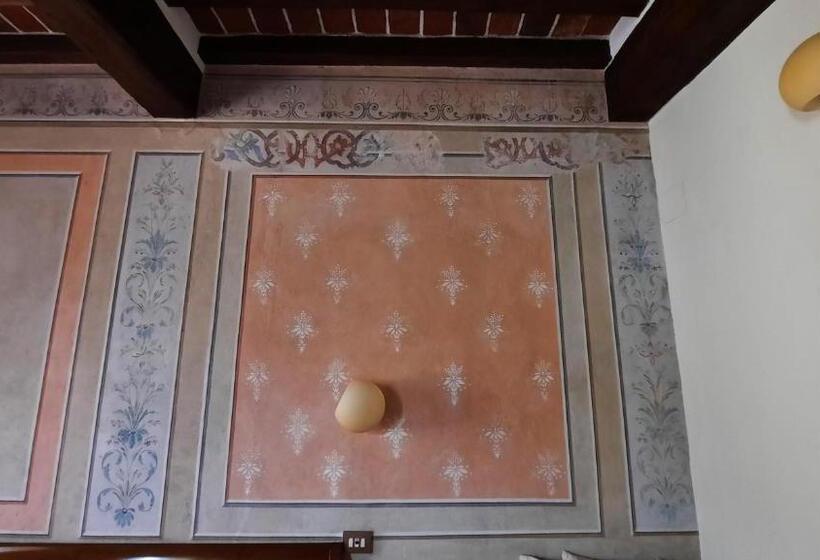 סוויטת ג'וניור, Albergo Giulia Gonzaga