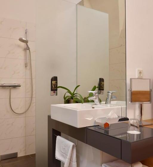 Номер Стандарт, Altes Kloster