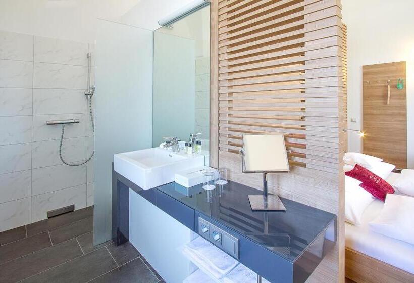 Номер Economy, Altes Kloster