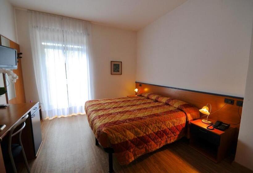 غرفة قياسية فردية, Antica Croce   Gardaslowemotion