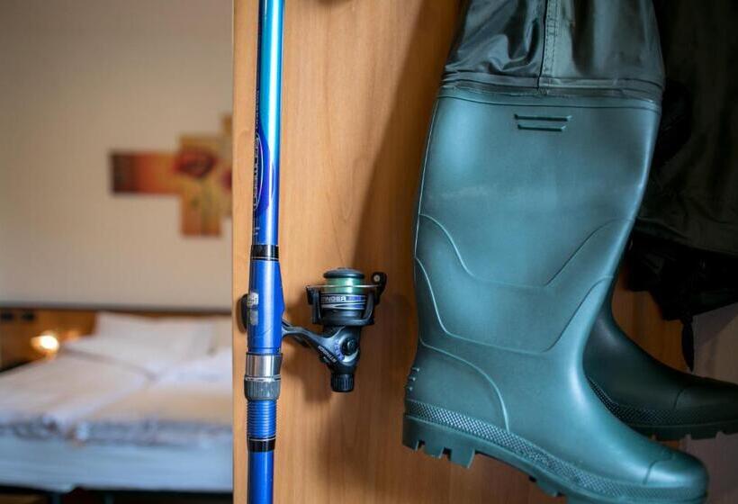 غرفة قياسية ثلاثية ذات اطلالة, Antica Croce   Gardaslowemotion