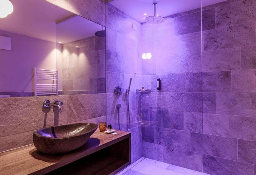 Трехместный Номер Deluxe, Christof