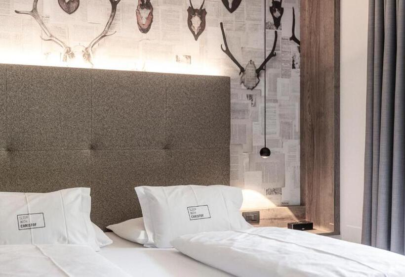 Трехместный Номер Deluxe, Christof