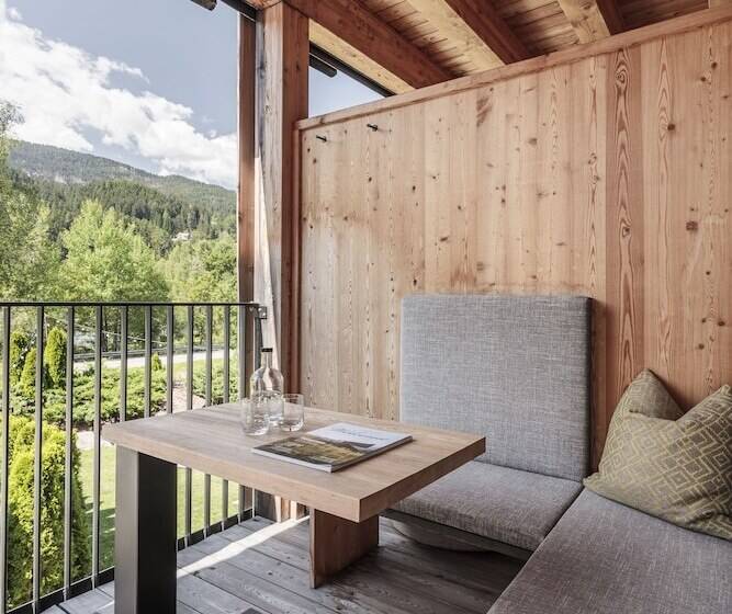 Номер Стандарт, Christof