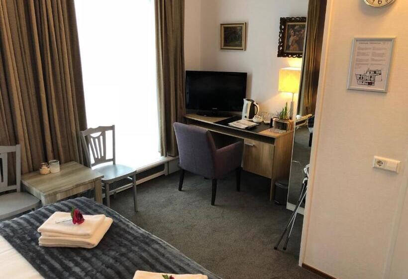 Номер Стандарт, De Keizerskroon Hoorn