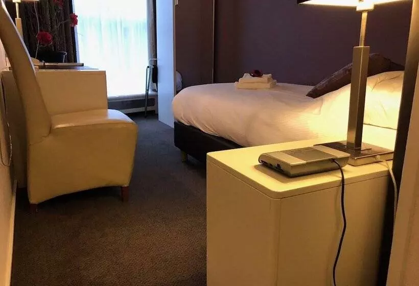 Standard Single Room, De Keizerskroon Hoorn