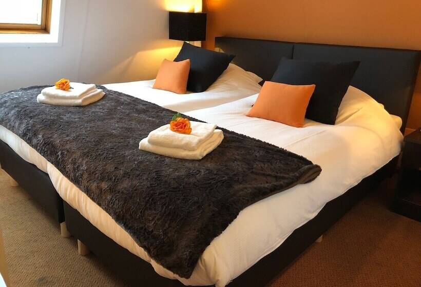 Номер Стандарт, De Keizerskroon Hoorn