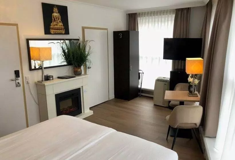 Suite, De Keizerskroon Hoorn