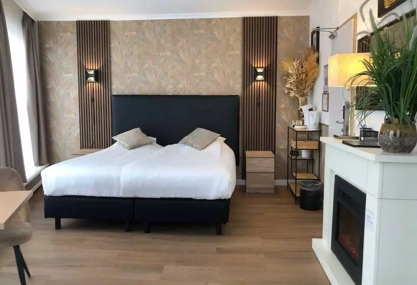 Suite, De Keizerskroon Hoorn