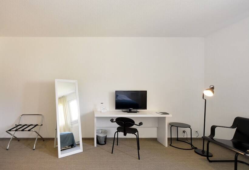 חדר משפחתי, Des Mosaiques