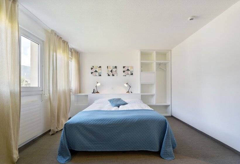 חדר משפחתי, Des Mosaiques