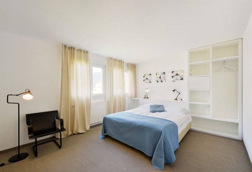 חדר משפחתי, Des Mosaiques