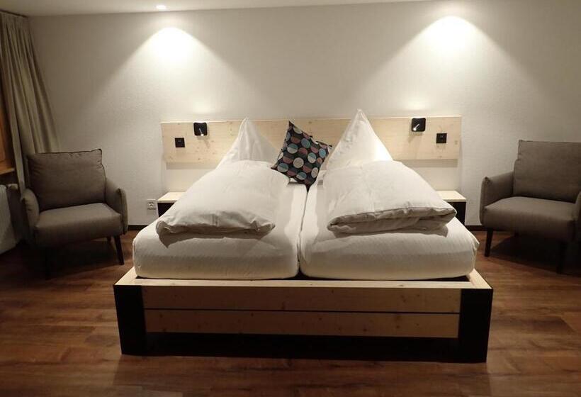 סוויטת ג'וניור, Furka