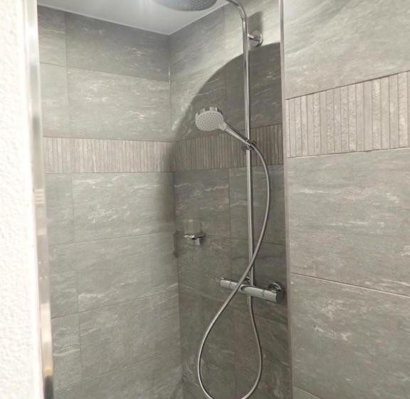 חדר סטנדרט, Furka