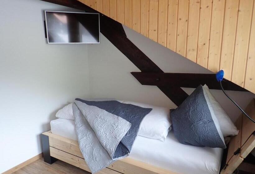 חדר קומפורט יחיד, Furka